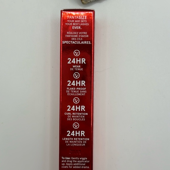 One Size Fantasize Ultimate Lifting & Lengthening Mascara. - Picture 2 of 5